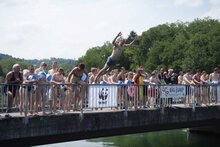 Die Atomkraft ist eine gefährliche Energie. Atomkraftwerk Fukushima, Japan. © Reuters Die Atomkraft ist eine gefährliche Energie. Atomkraftwerk Fukushima, Japan. © Reuters